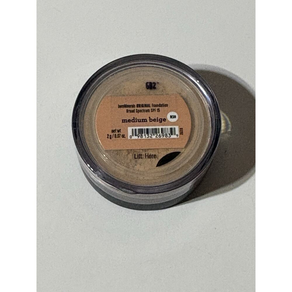 Bare Minerals Original Foundation Broad Spectrum SPF 15 Medium 2G (0.07 Oz) NEW - Picture 4 of 5